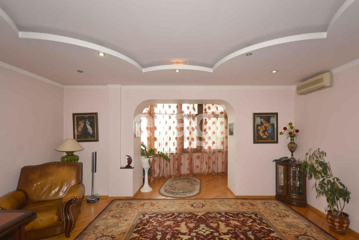 3-комн квартира Степана Халтурина, 8