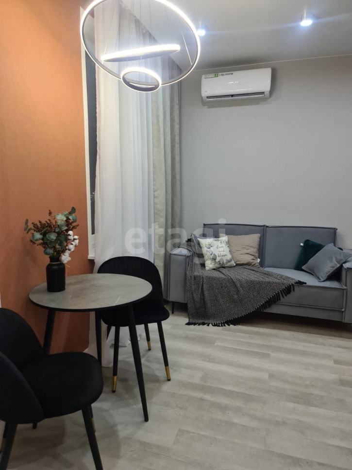 Студия Новгородская, 3