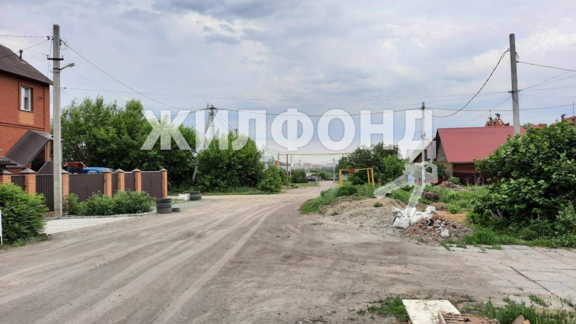 Купить дачу, дом, коттедж за 6 100 000 рублей на Карла Либкнехта улица