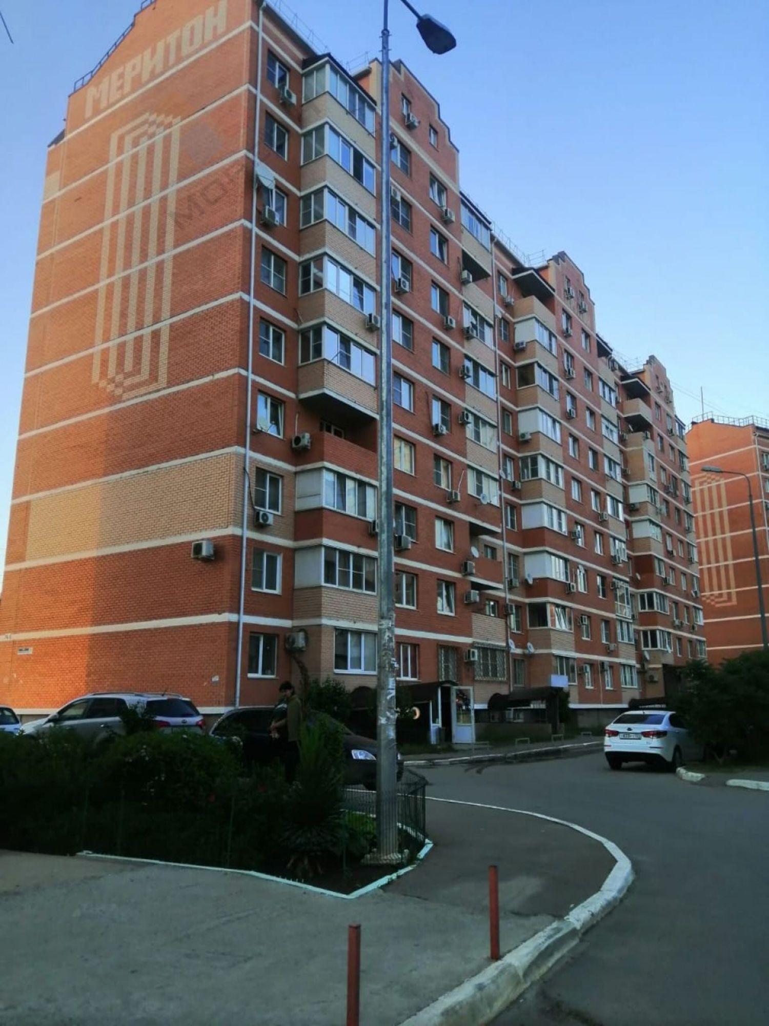 Купить квартиру за 1 800 000 рублей на Восточно-Кругликовская ул, 76/1