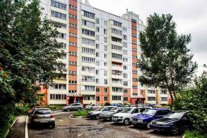 2-комн квартира Военный городок 16-й, 461