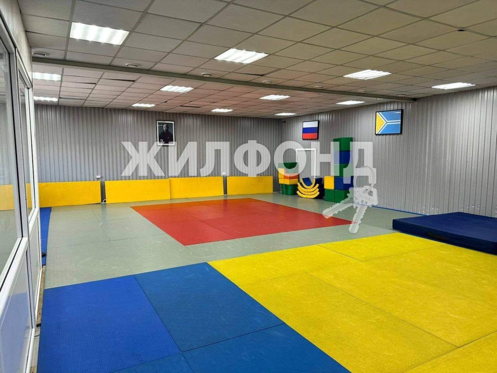 Купить дачу, дом, коттедж за 35 000 000 рублей на Медицинский переулок