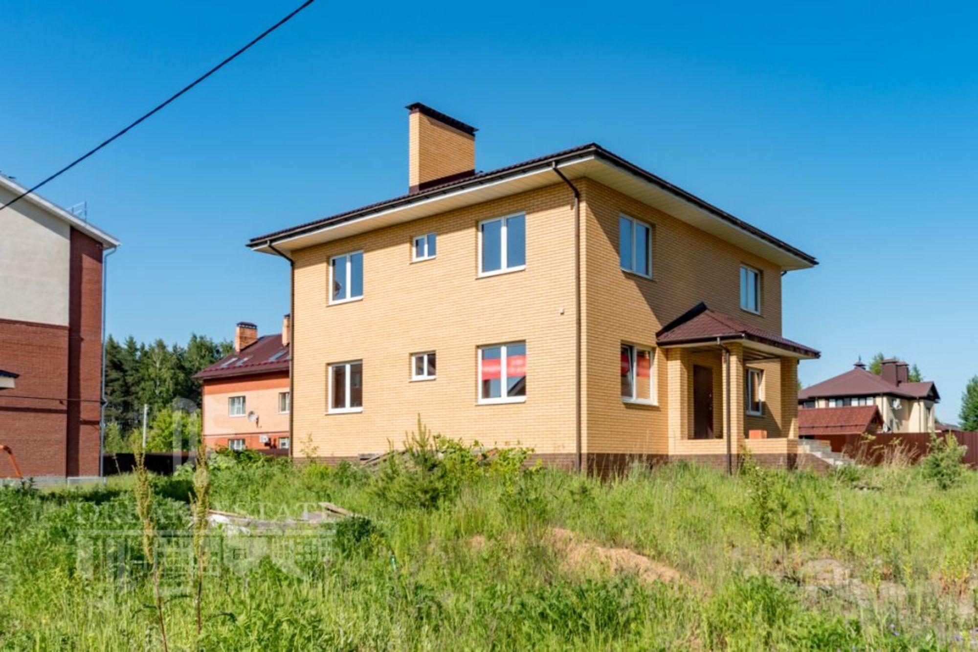 Купить дачу, дом, коттедж за 12 000 000 рублей на 1-й Сиреневый пр-д, 8