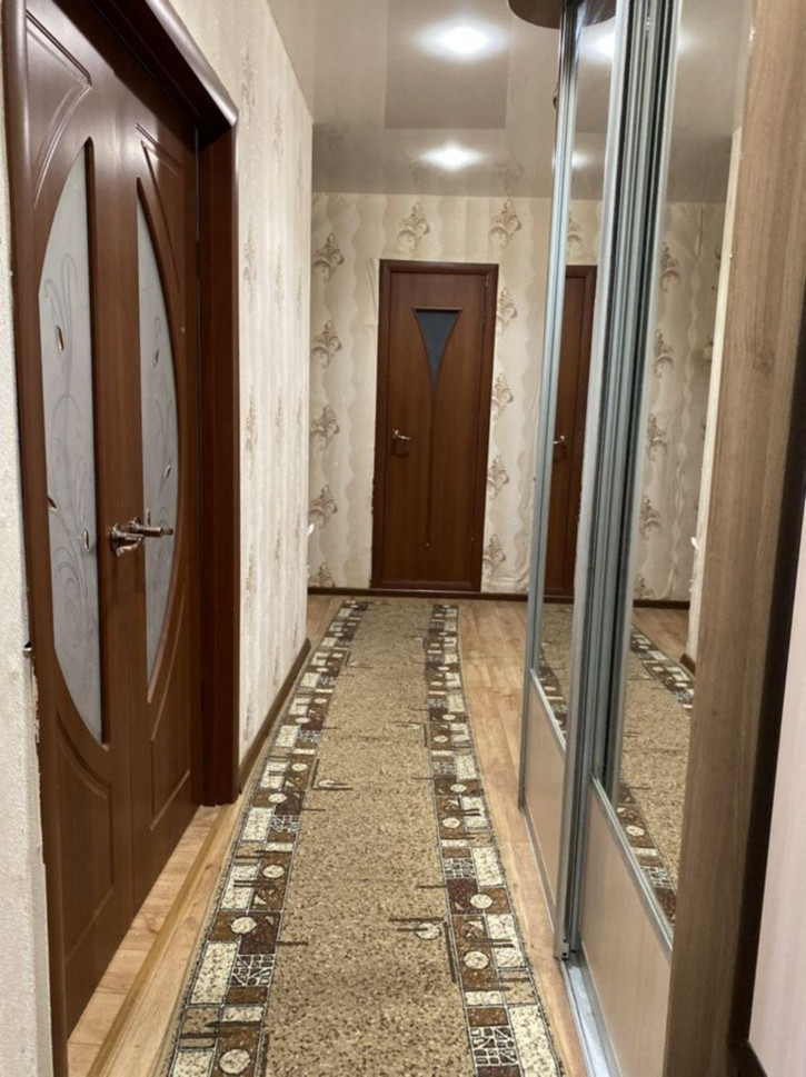 3-комн квартира Усиевича ул, 33А