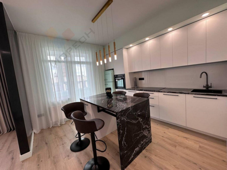 1-комн квартира Гаврилова ул, 88