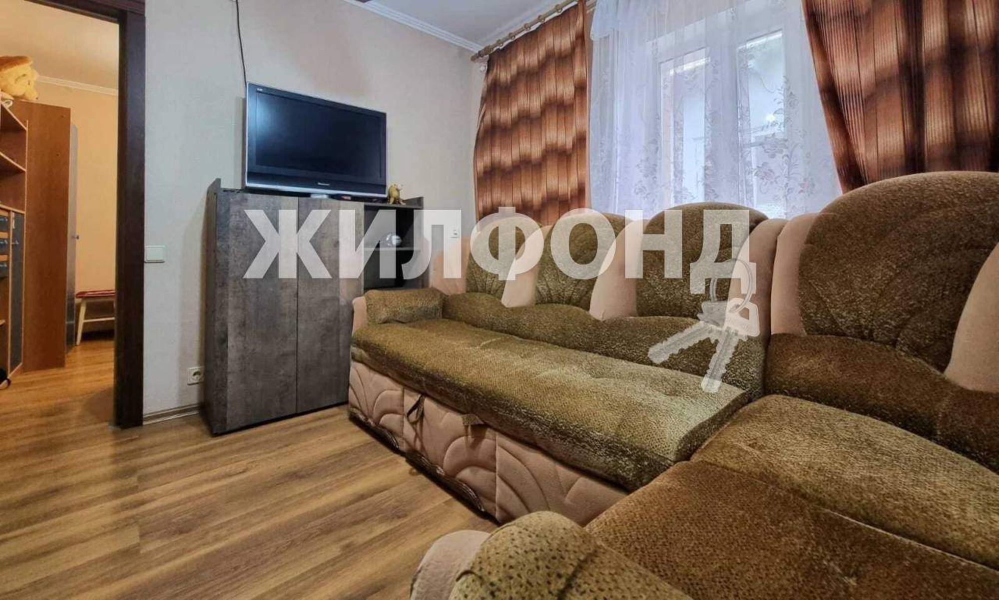 Купить дачу, дом, коттедж за 17 000 000 рублей на Розы Люксембург улица