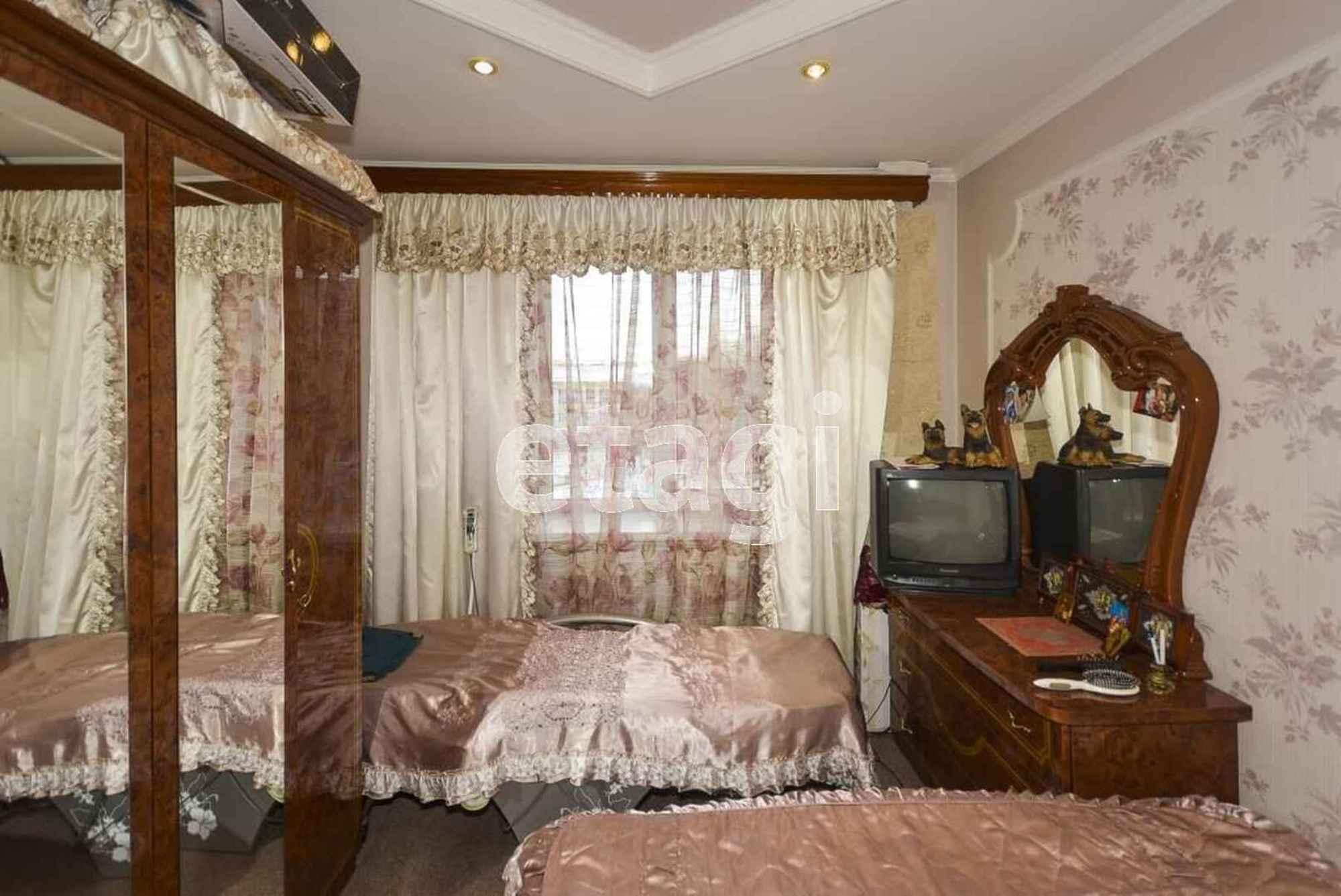 Сдать квартиру за 35 000 рублей на Николая Чаплина, 125