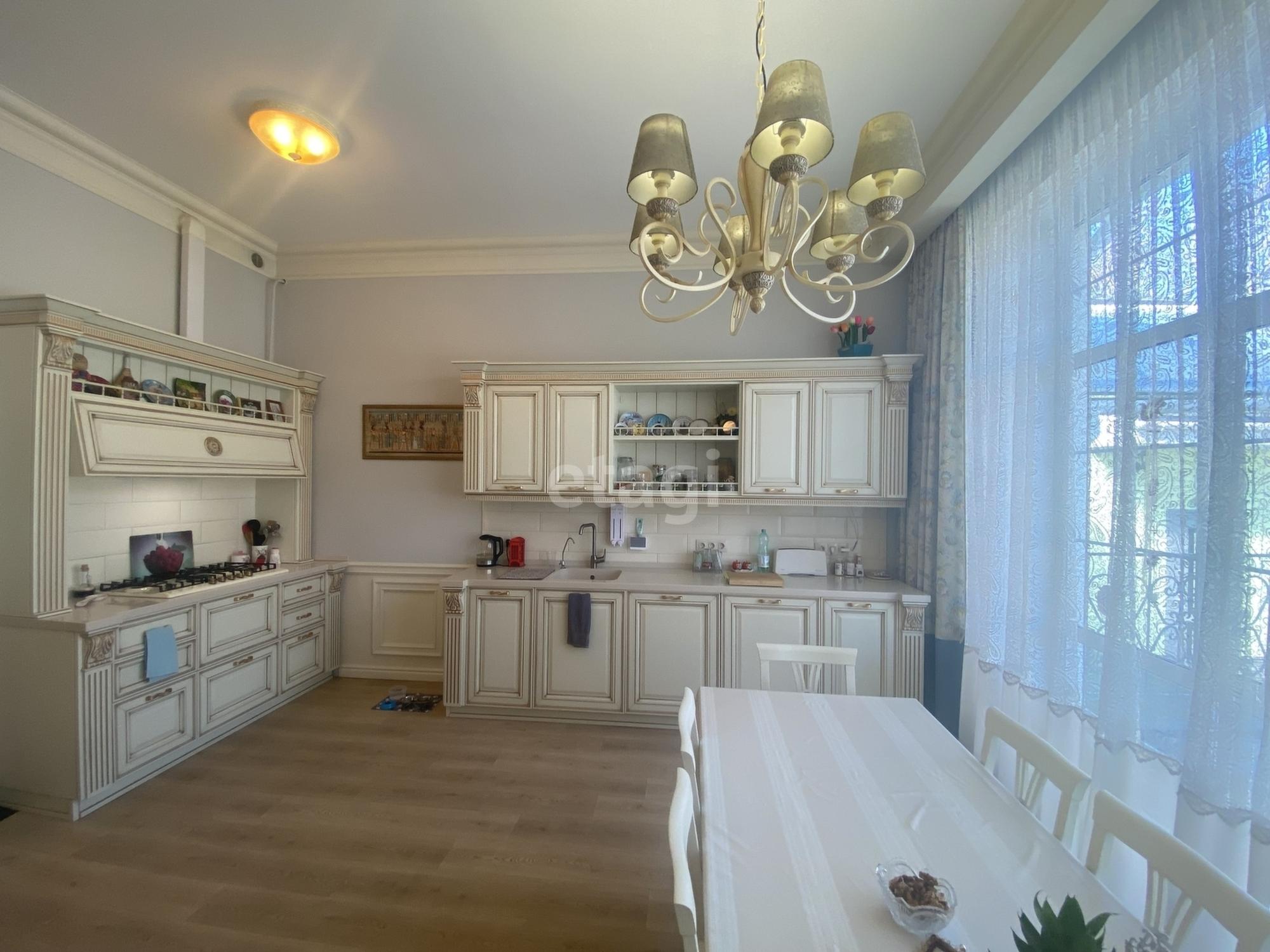 Купить дачу, дом, коттедж за 49 500 000 рублей на Академика Сахарова, 23
