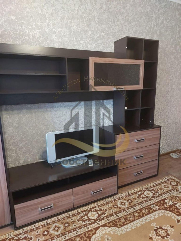 1-комн квартира Космонавтов ул, 15а