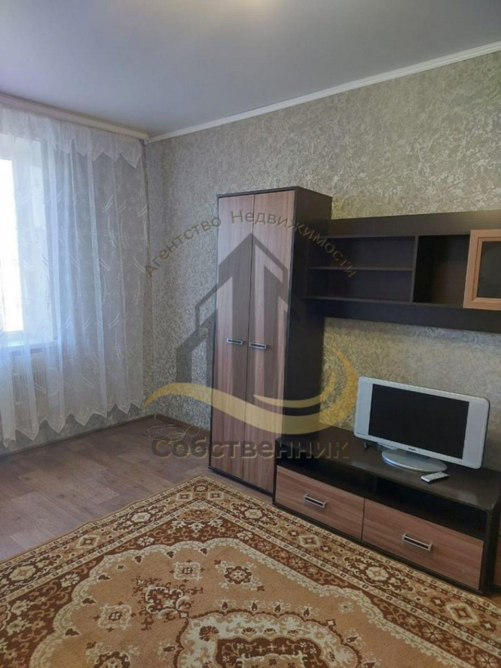 1-комн квартира Космонавтов ул, 15а