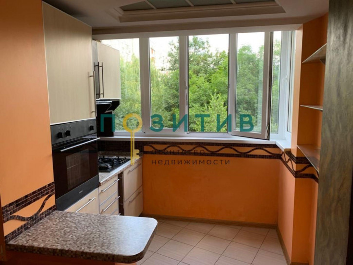3-комн квартира Ессентукская ул, 78