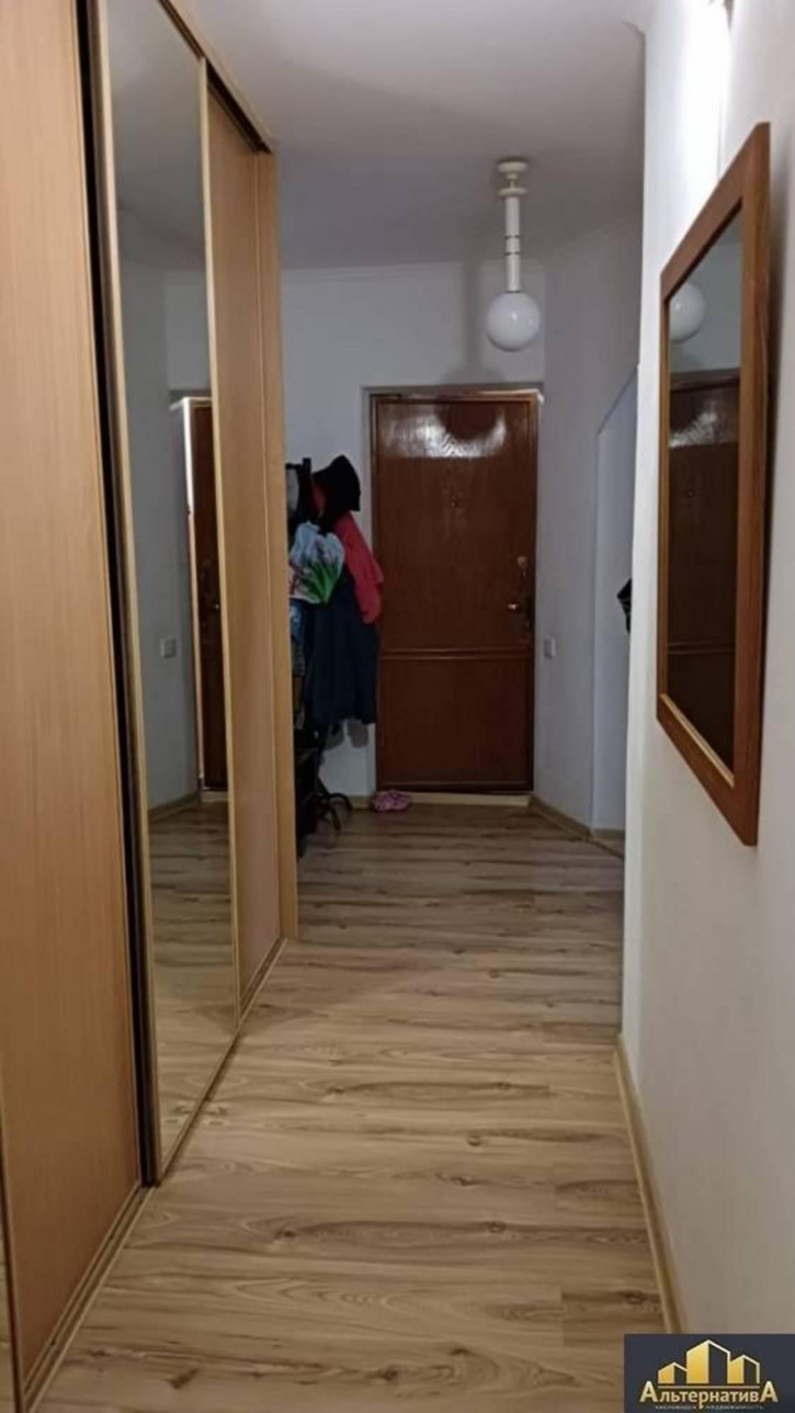 3-комн квартира Победы пр-т.