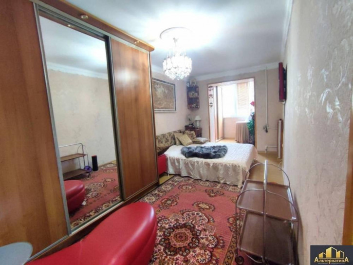 4-комн квартира Победы пр-т.