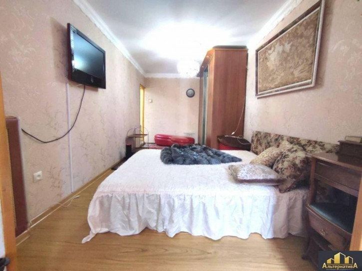4-комн квартира Победы пр-т.