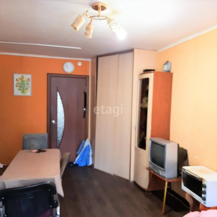 2-комн квартира Республики, 213