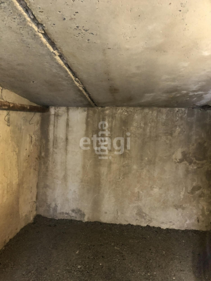 Гараж/парковка Октябрьская 37