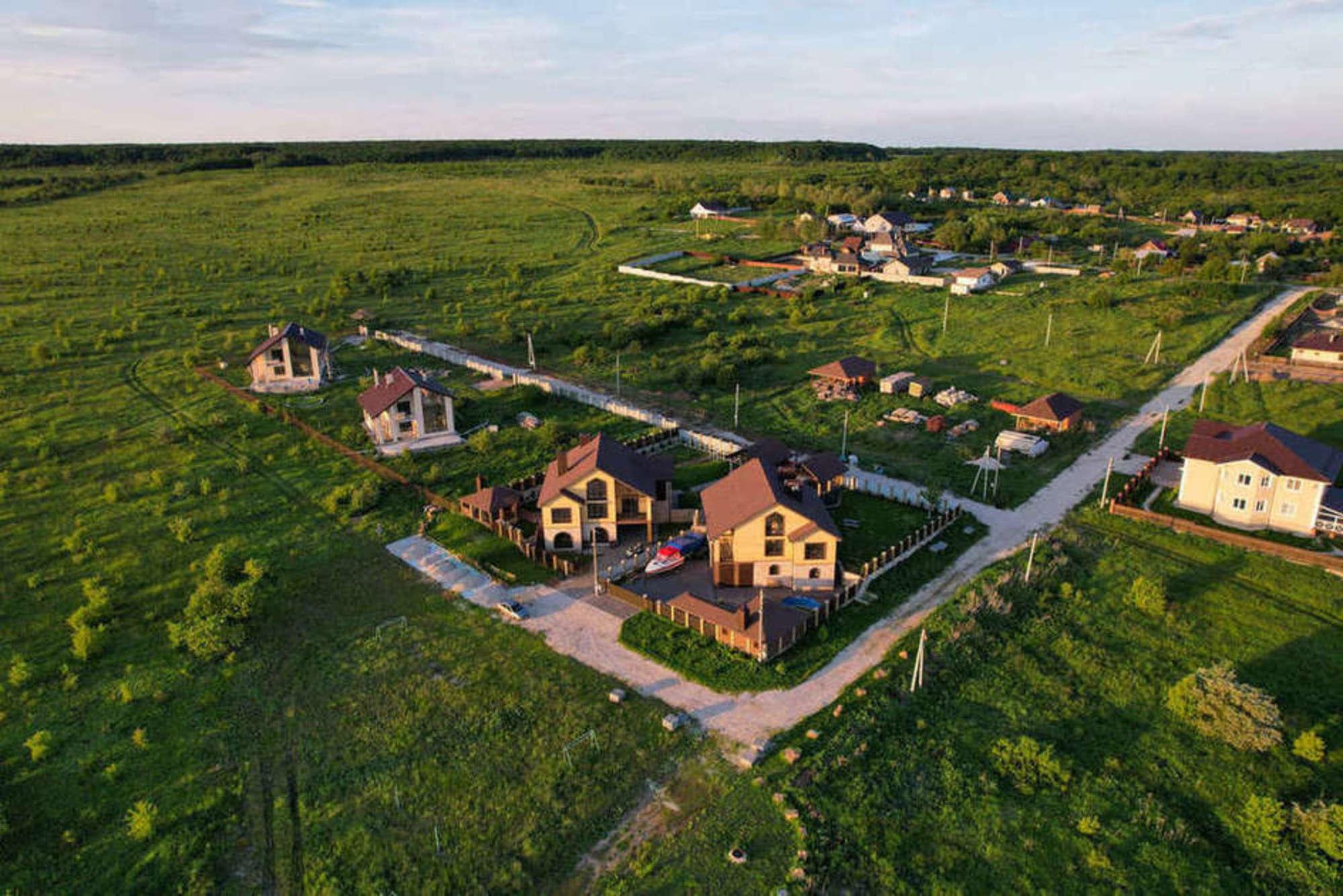 Купить дачу, дом, коттедж за 19 000 000 рублей на Большая, 34-Г/5