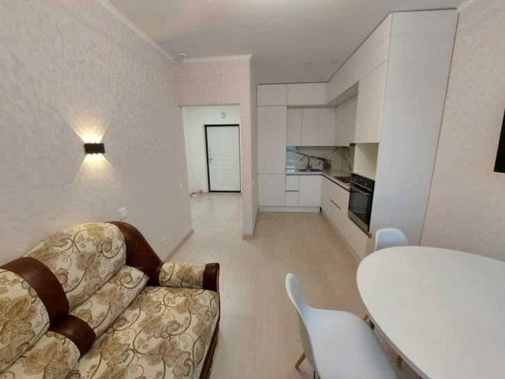 2-комн квартира Менделеева ул, 132/1