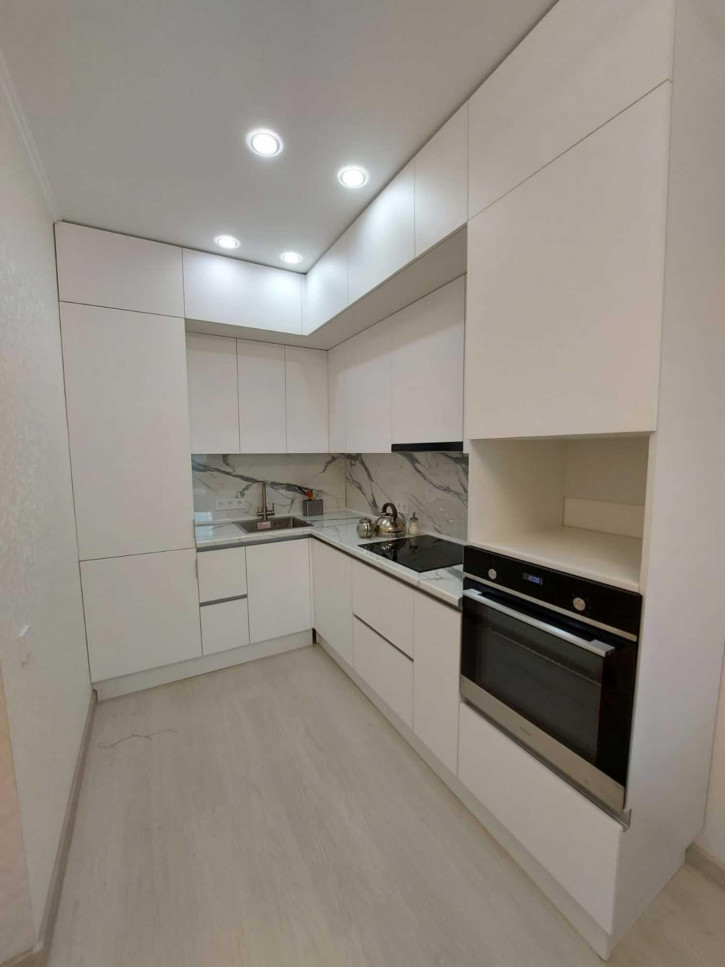 2-комн квартира Менделеева ул, 132/1
