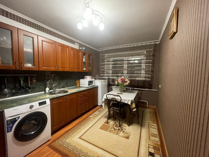 3-комн квартира Мира, 28