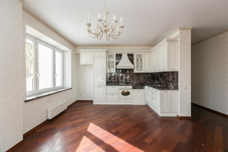 2-комн квартира Осипенко, 16