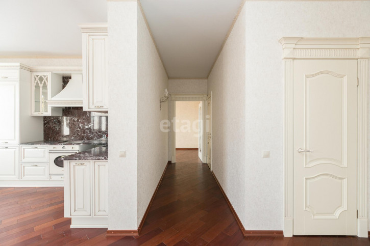 2-комн квартира Осипенко, 16