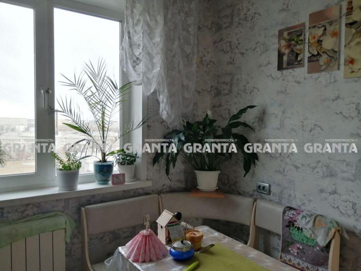 3-комн квартира ул им Сергея Лазо, 36