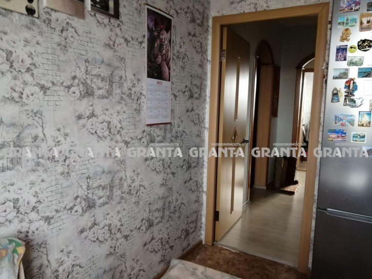 3-комн квартира ул им Сергея Лазо, 36