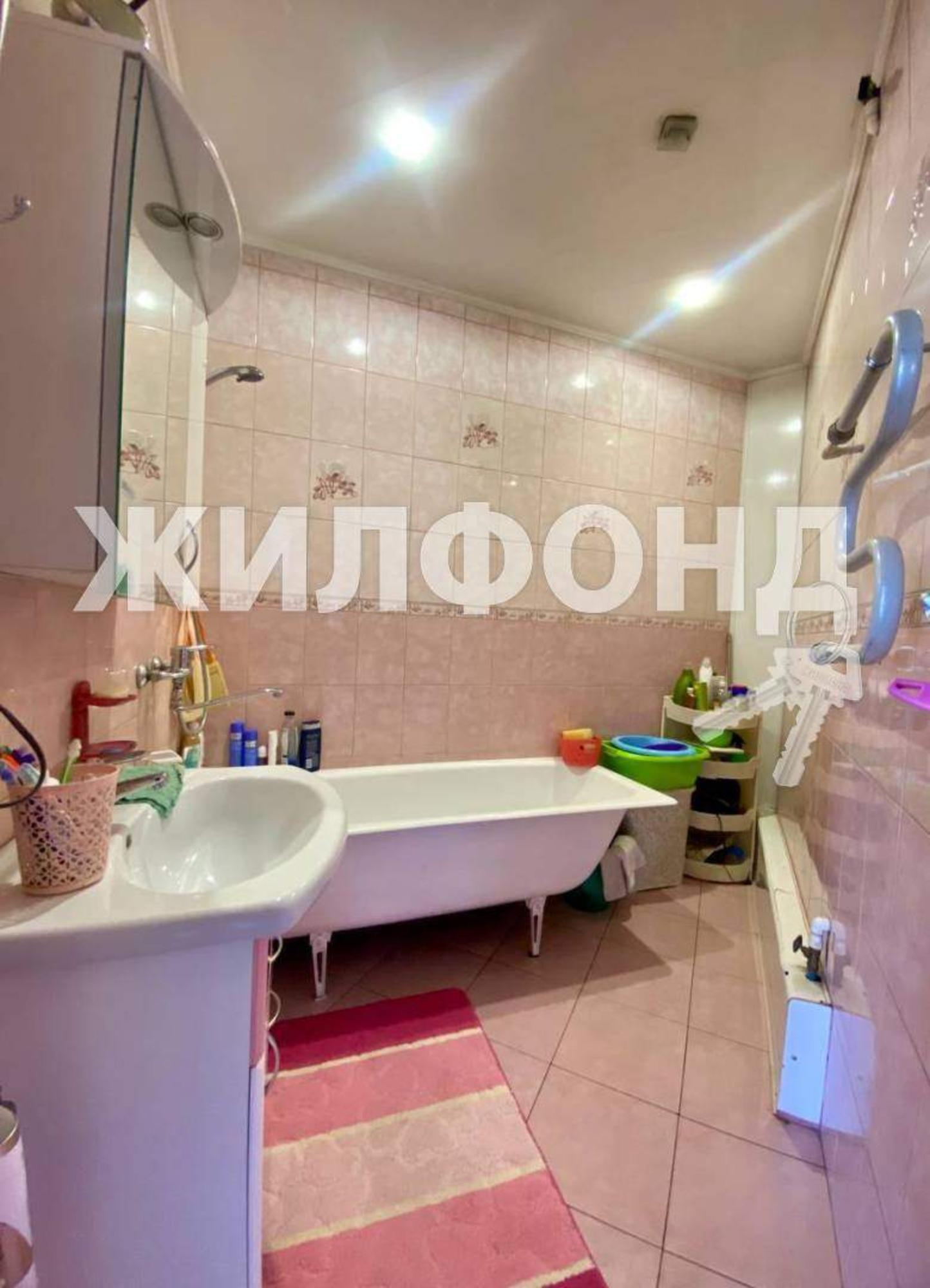 Купить квартиру за 9 550 000 рублей на Калинина улица, д.2а