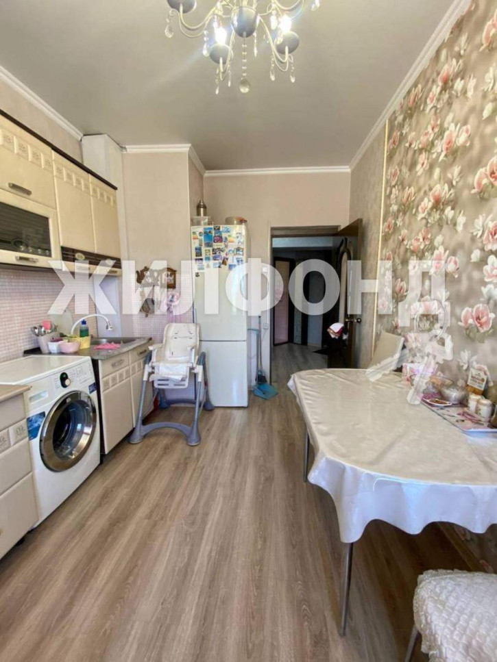 3-комн квартира Калинина улица, д.2а