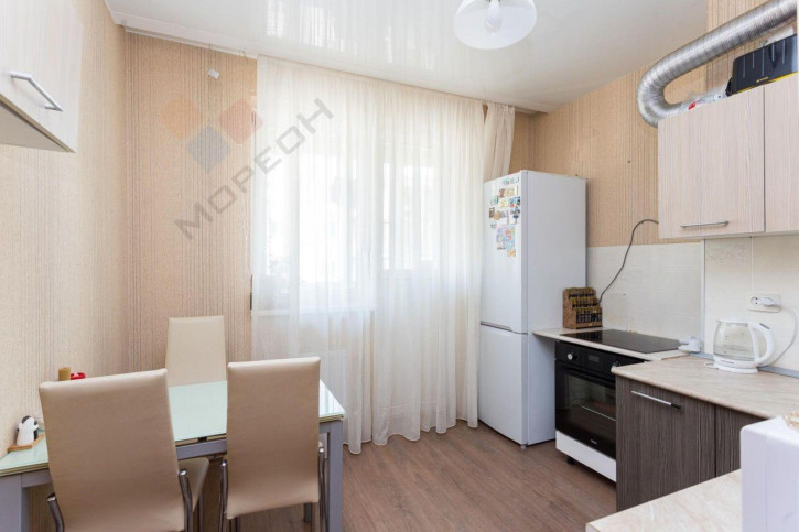 1-комн квартира Сергея Есенина ул, 108/2