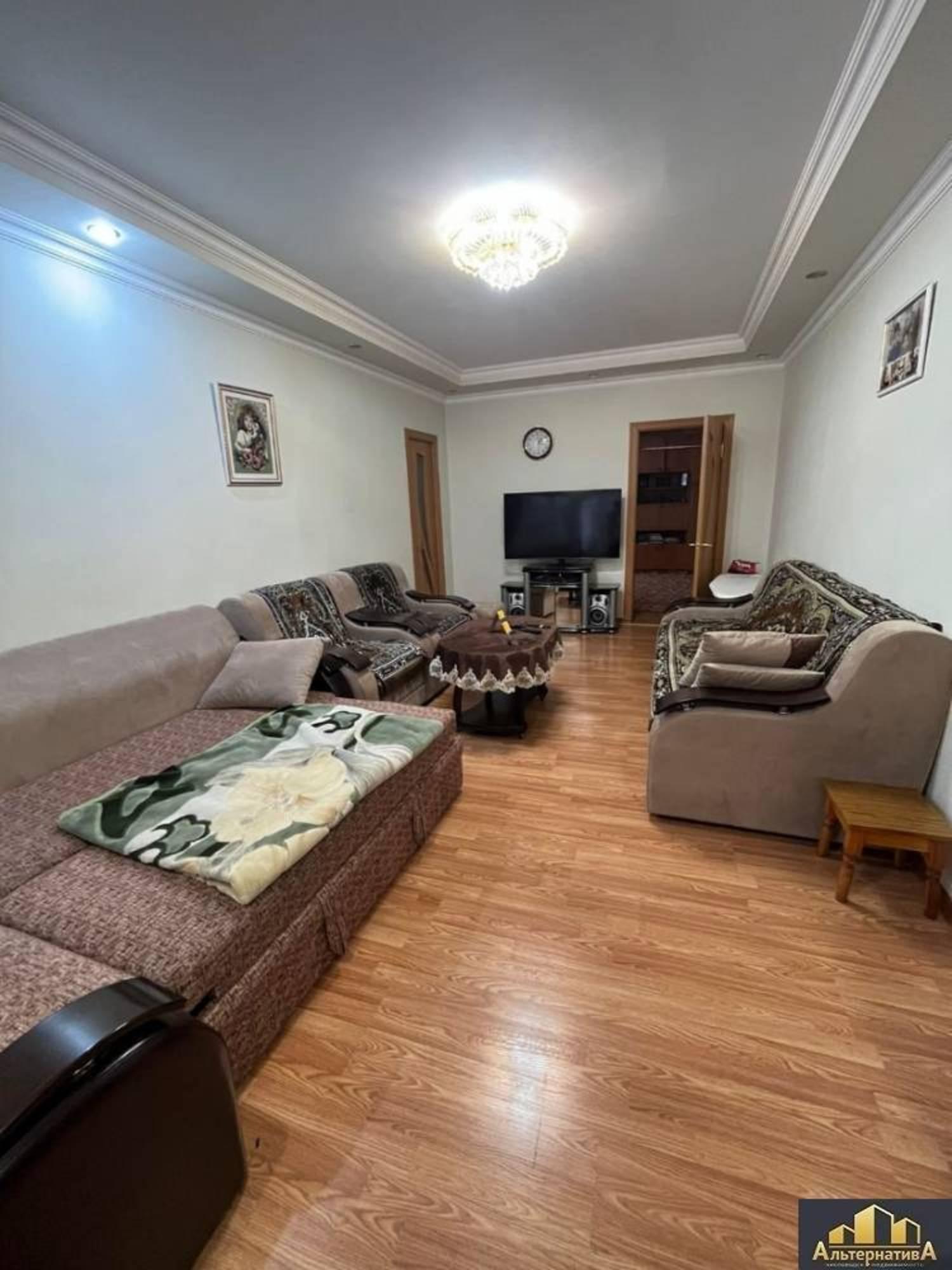 Купить дачу, дом, коттедж за 14 500 000 рублей на Добролюбова ул.