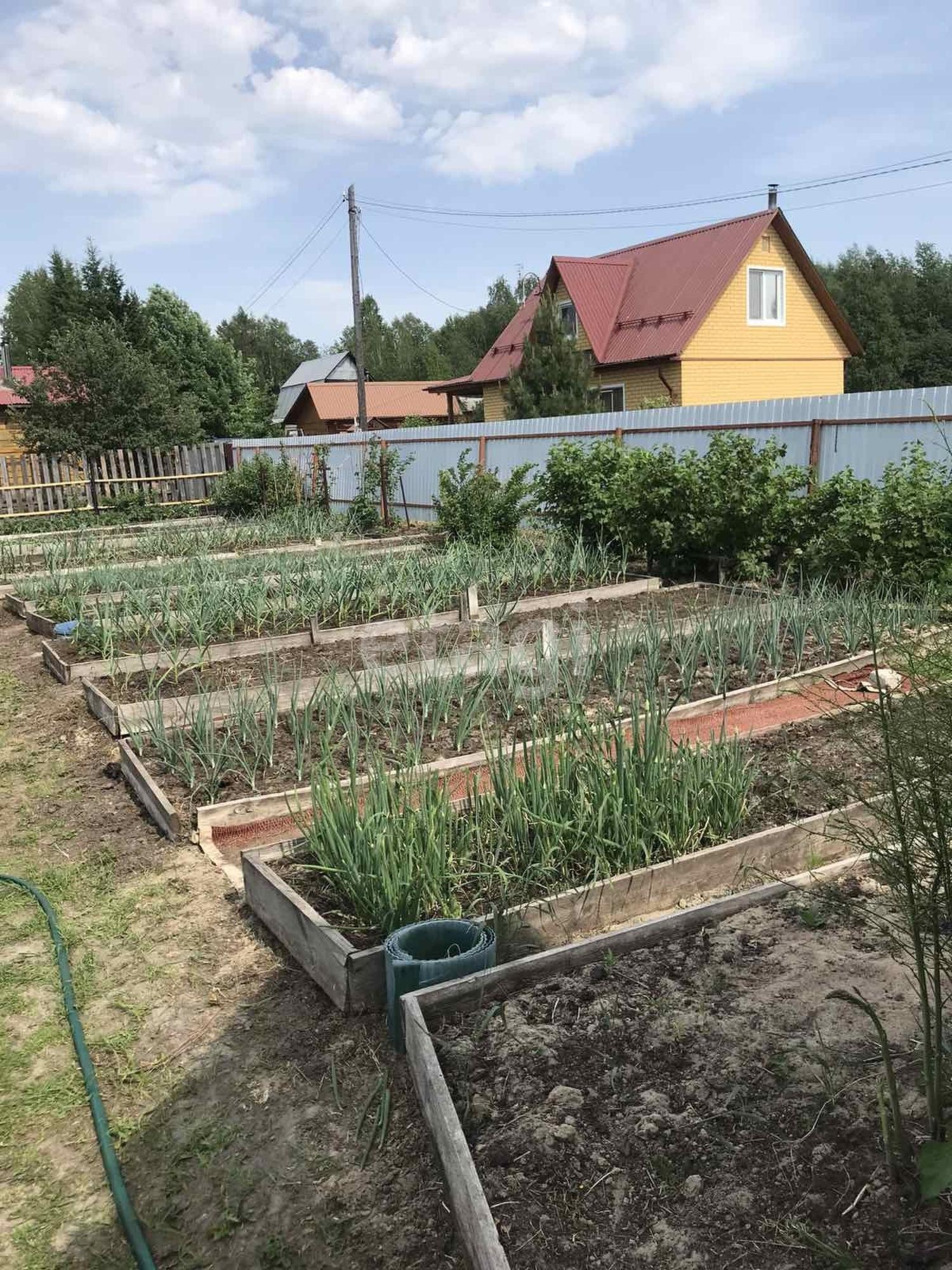 Купить дачу, дом, коттедж за 2 100 000 рублей на Черёмушки СНТ (Ялуторовский тракт)