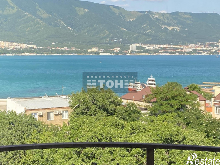 7-комн квартира ул. Сипягина, 7