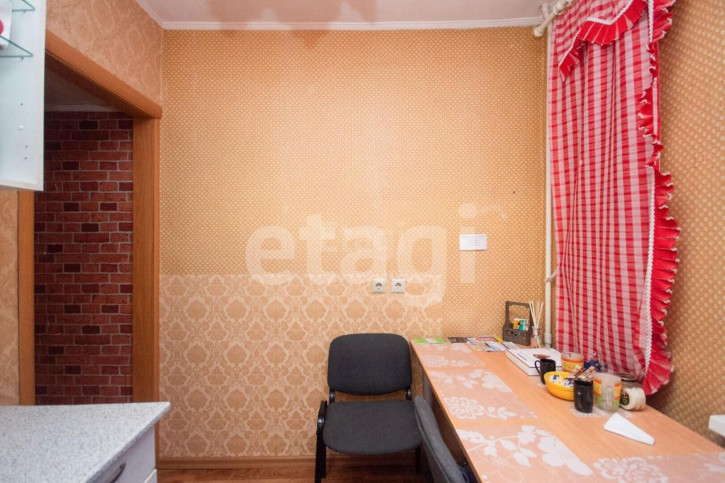 2-комн квартира Урицкого, 44