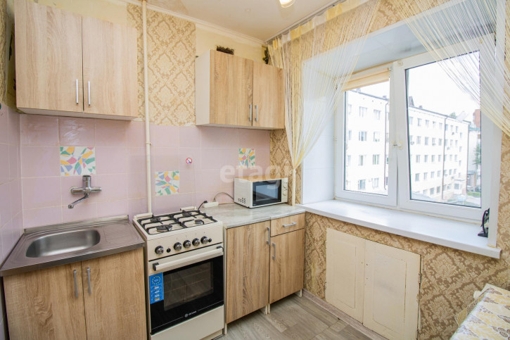 2-комн квартира Республики, 171