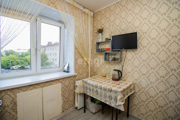 2-комн квартира Республики, 171
