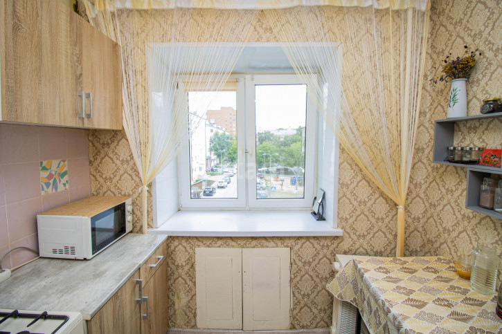 2-комн квартира Республики, 171