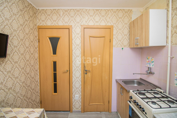2-комн квартира Республики, 171