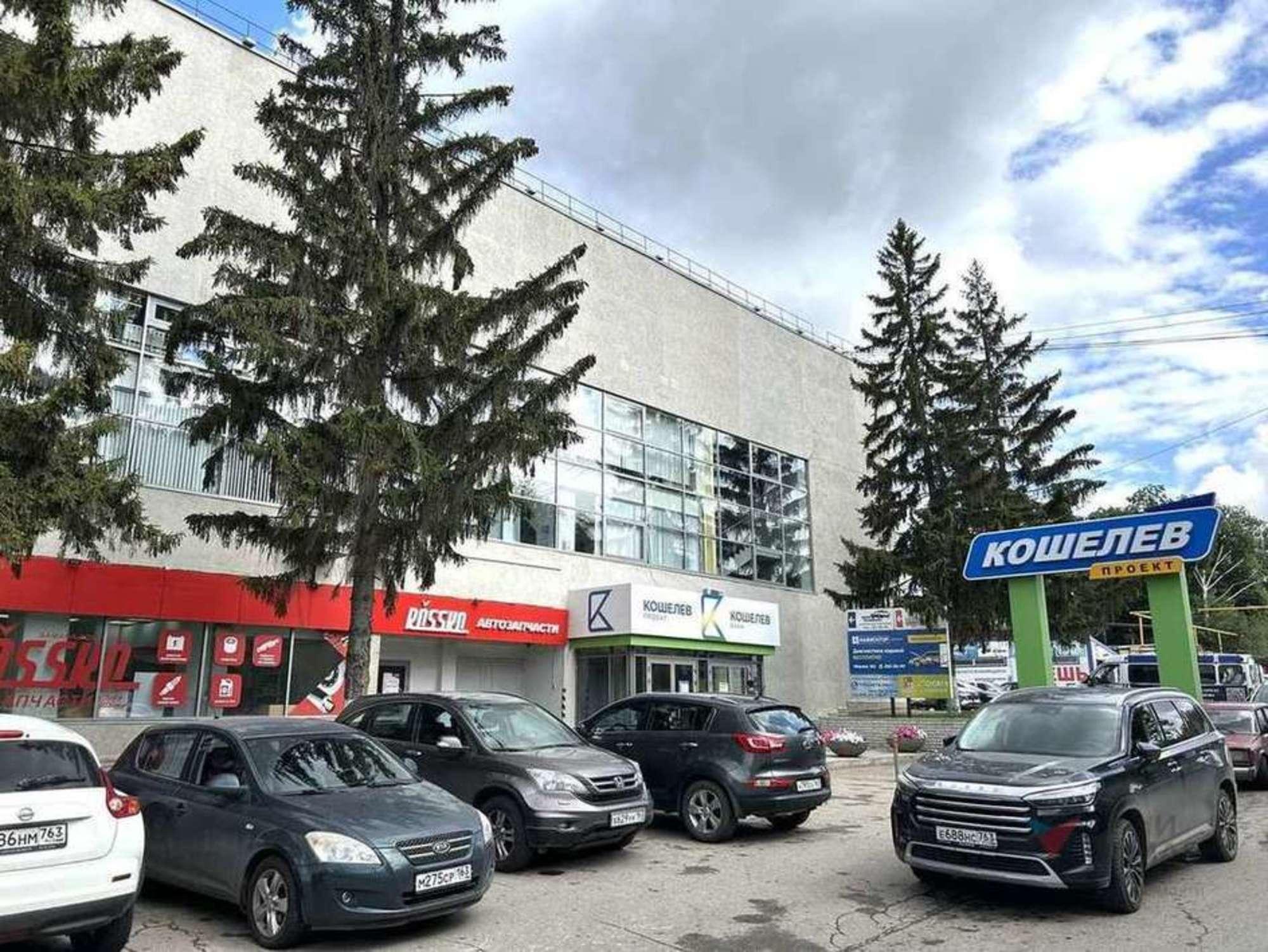 Сдать торговое помещение за 132 000 рублей на Мирная улица, 162