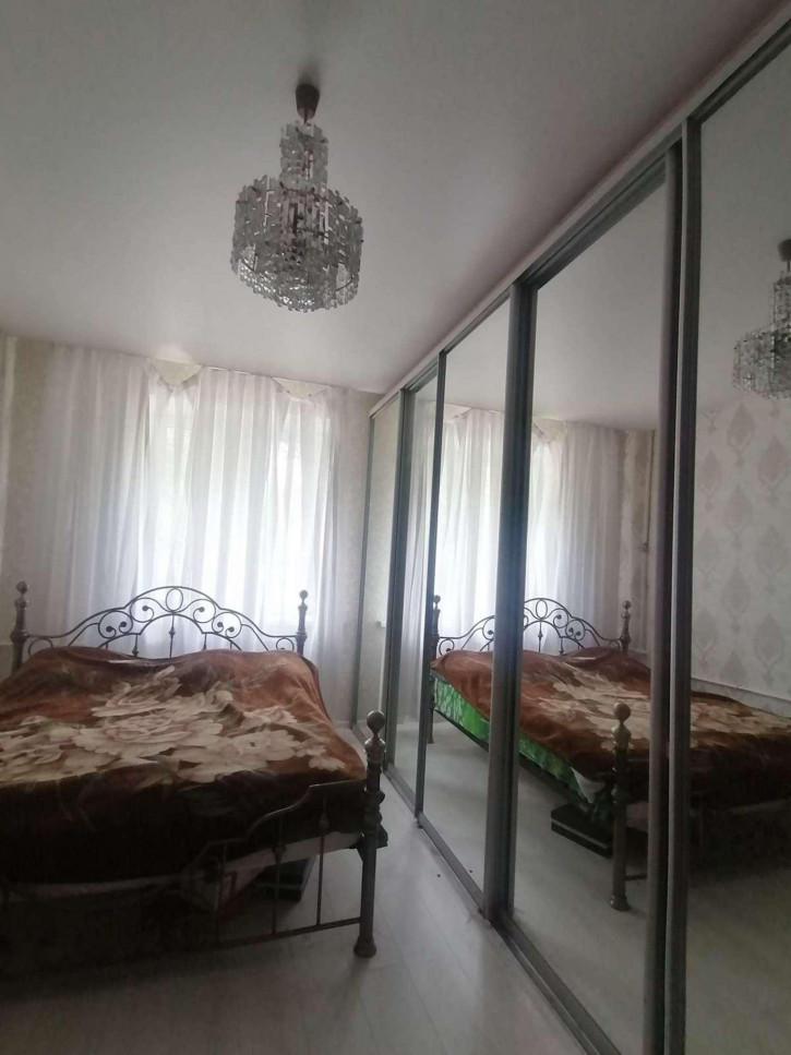 3-комн квартира Островского улица, 11