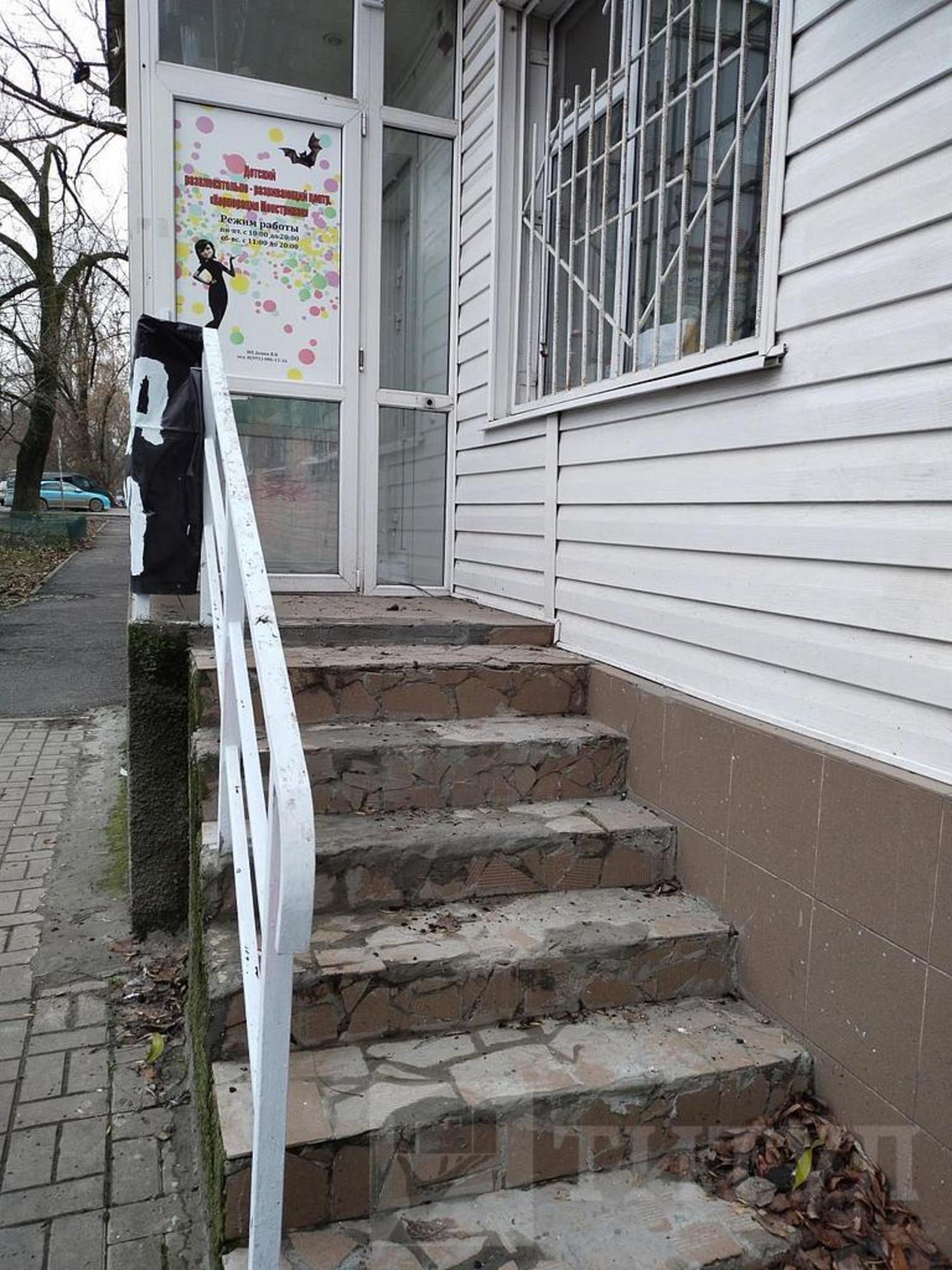Купить офис, помещение под офис за 6 900 000 рублей на Комс. пл., Ивановского Комсомольская