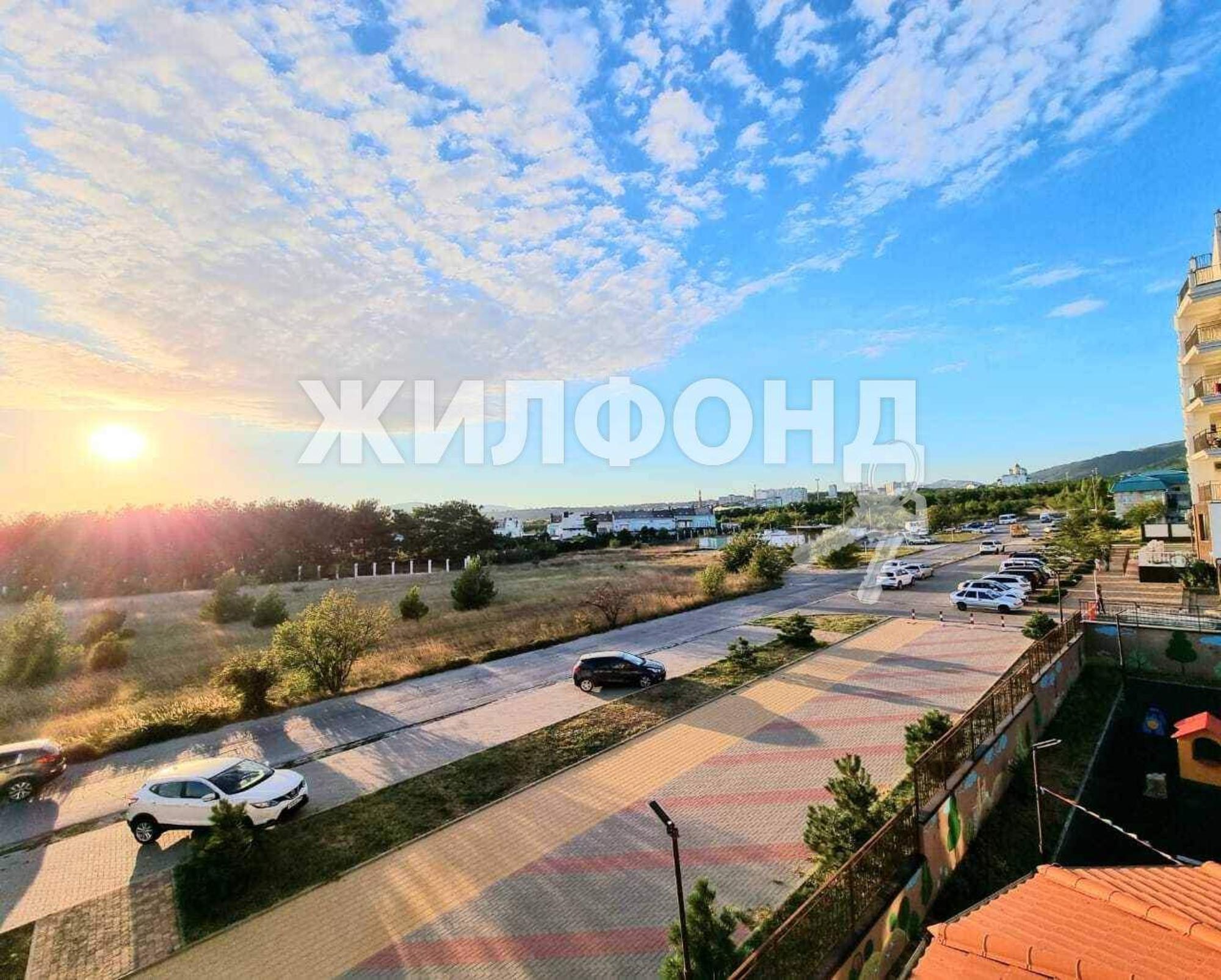 Купить квартиру за 10 500 000 рублей на Туристическая улица, д.4гк2б