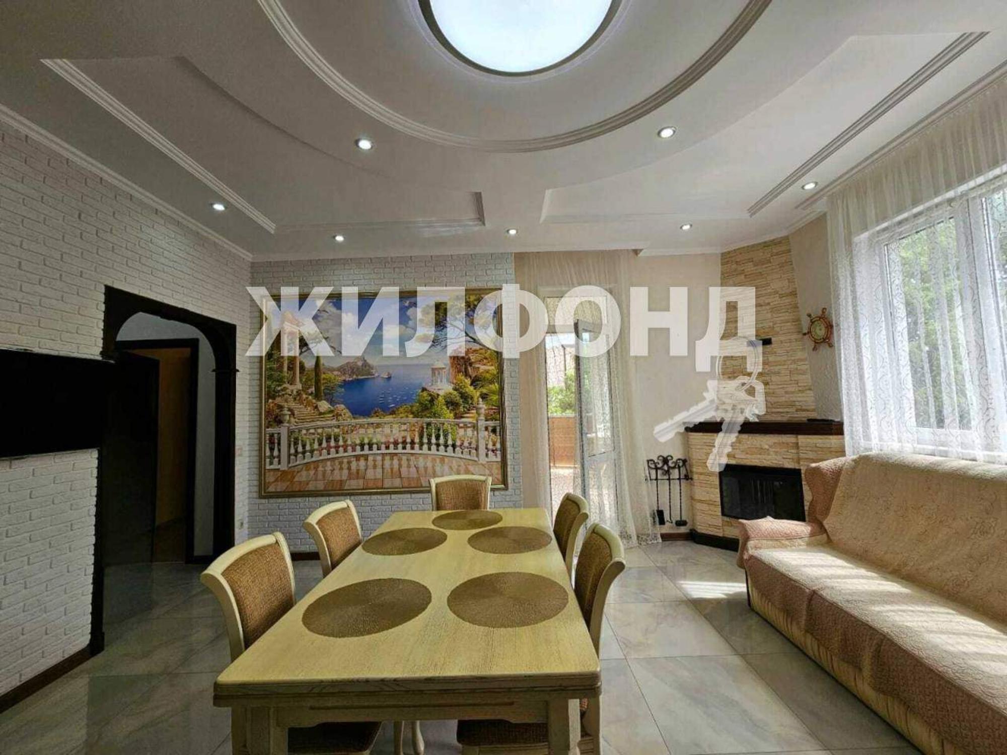 Купить квартиру за 25 500 000 рублей на Лазурная улица, д.10