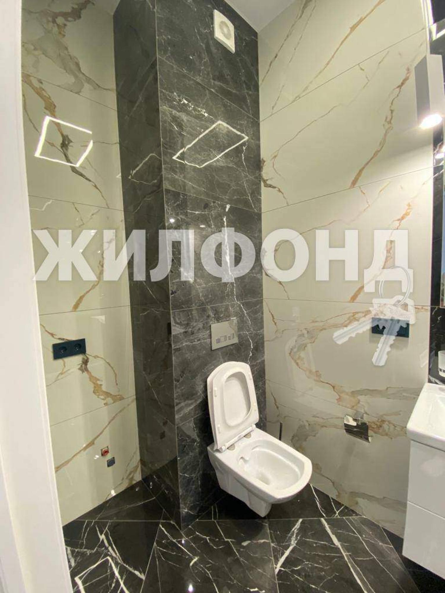 Купить квартиру за 18 000 000 рублей на Крымская улица, д.22к24