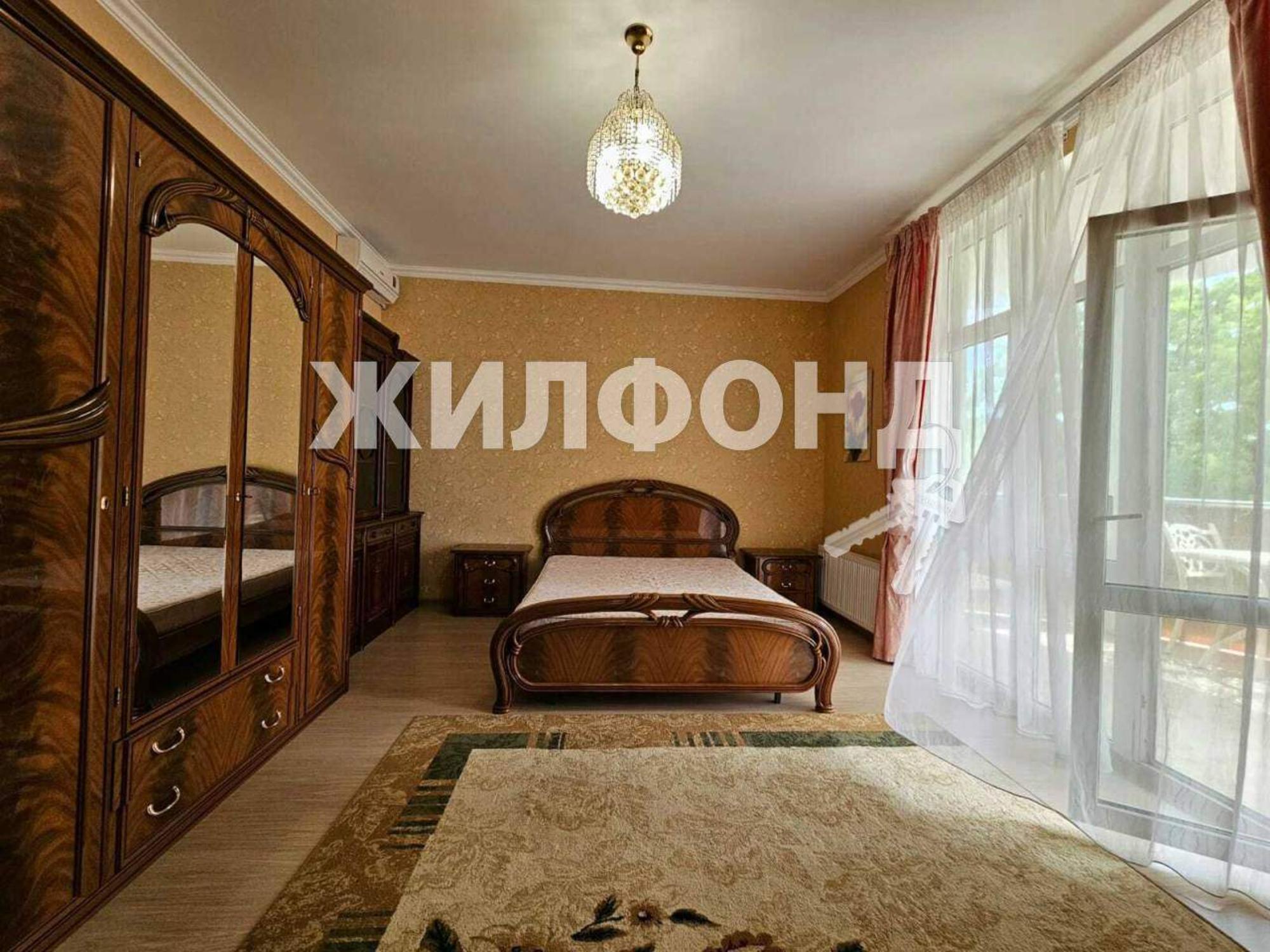 Купить квартиру за 25 500 000 рублей на Лазурная улица, д.10