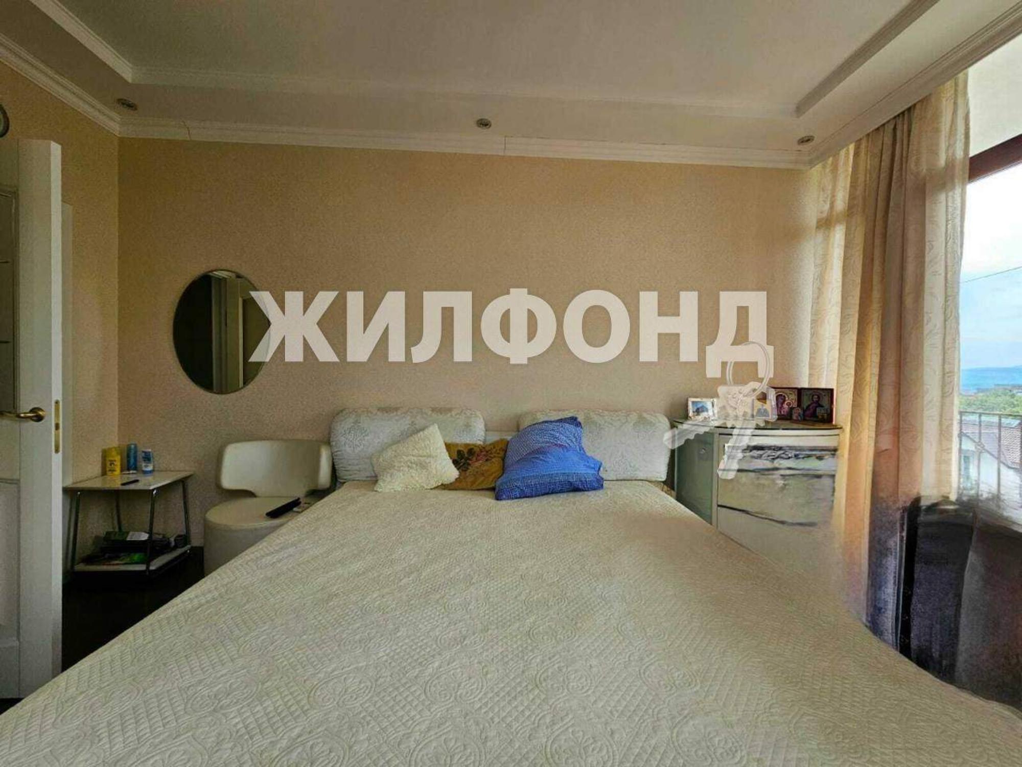 Купить квартиру за 30 000 000 рублей на Радужная улица, д.10
