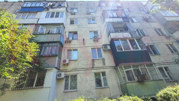 3-комн квартира Куникова ул.