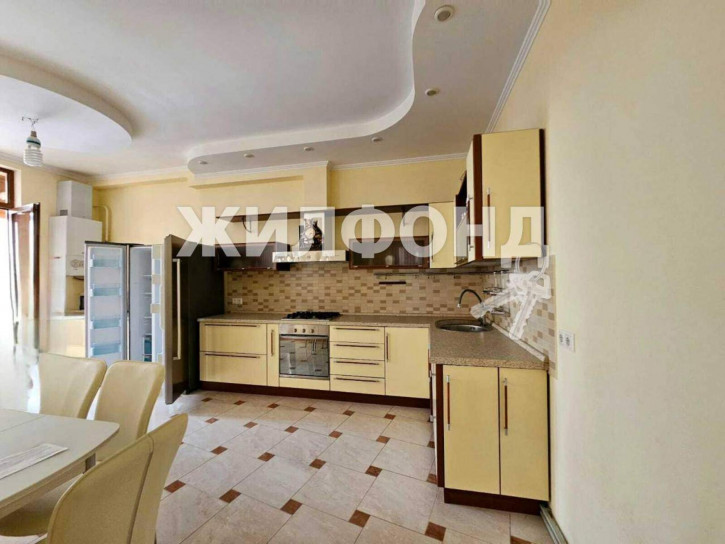 5-комн квартира Геленджикский проспект, д.127
