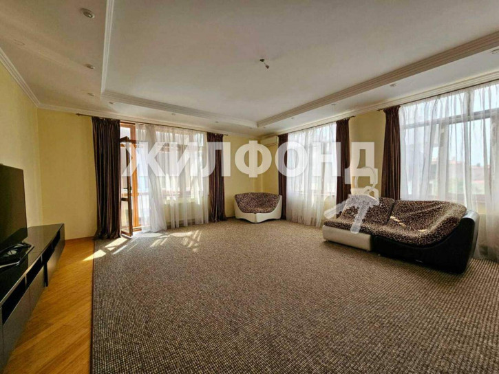 5-комн квартира Геленджикский проспект, д.127